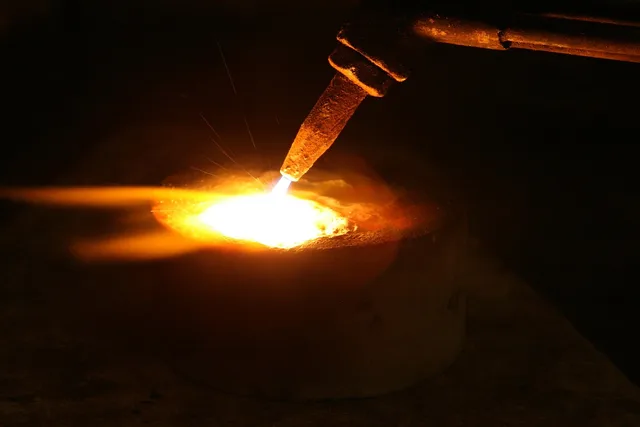 acetylene, aluminium, aluminum, blow, brass, bronze, bullion, burning, fire, flame, gas, gold, ingot, jewelry, melt, metal, platinum, production, silver, smelting, sparks, torch, welder, welding, fusion, heat, pressure, black fire, black metal, black jewelry, platinum, welding, welding, welding, welding, welding. Conflicting silver bar tests: a fictional case