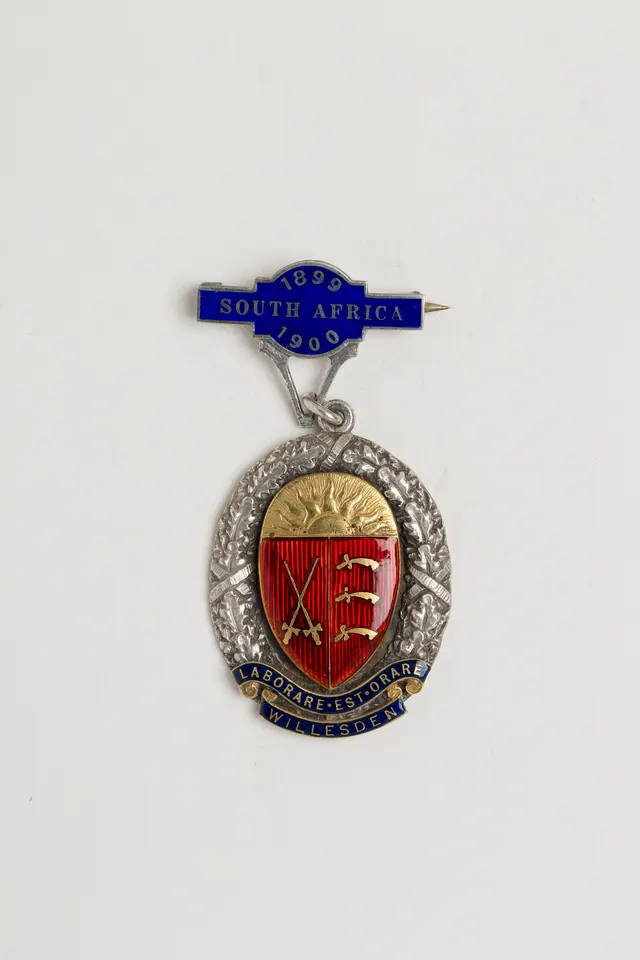 Willesden Tribute Medal, 1899-1900, Anglo Boer War Medal awarded to 476 Private John James Whyntie, City of London Imperial Volunteers, 1st Volunteer Battalion, Royal Fusiliers (CI. Fixed premiums, percentage premiums, and dealer spreads compared