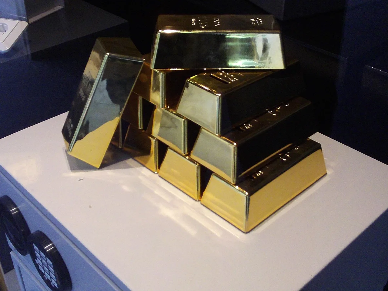 gold, golden, bullion, bullion, bullion, bullion, bullion, bullion. IRS Form 1099-B and Form 8300: what bullion dealers file and sellers report