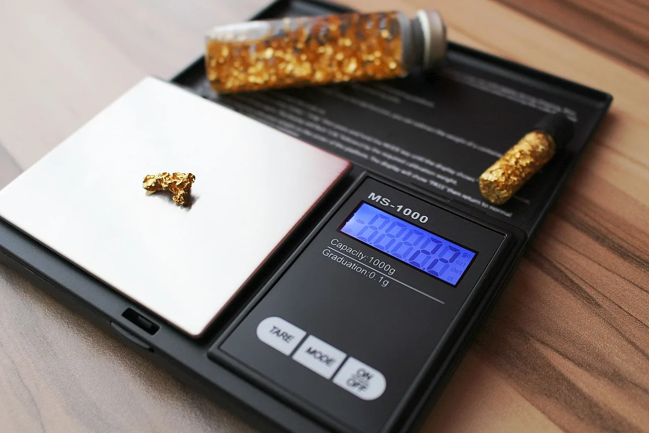 libra, pocket gold, gold nugget, gold, gold nugget, gold nugget, gold nugget, gold nugget, gold nugget. US and Canada bullion purchases: CBP declaration, GST/HST purity, and USMCA basics